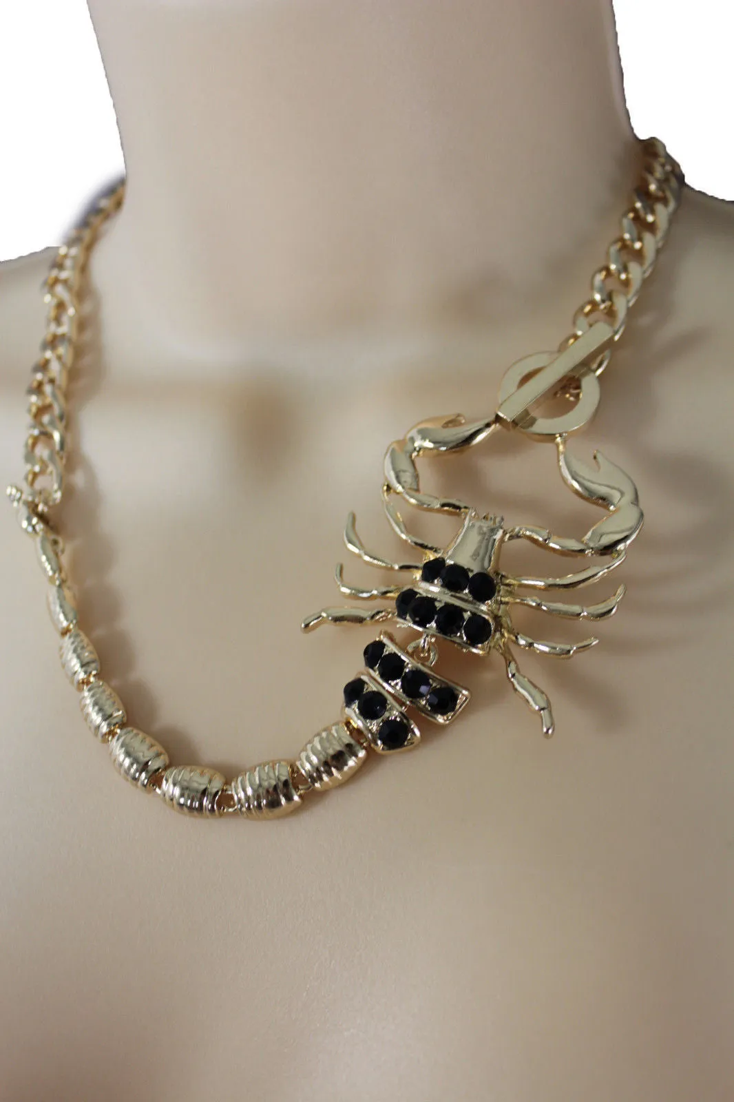 Gold Metal Chain Pearl Bead Choker Short Necklace Silver Black Rhinestones Big Scorpion Pendant