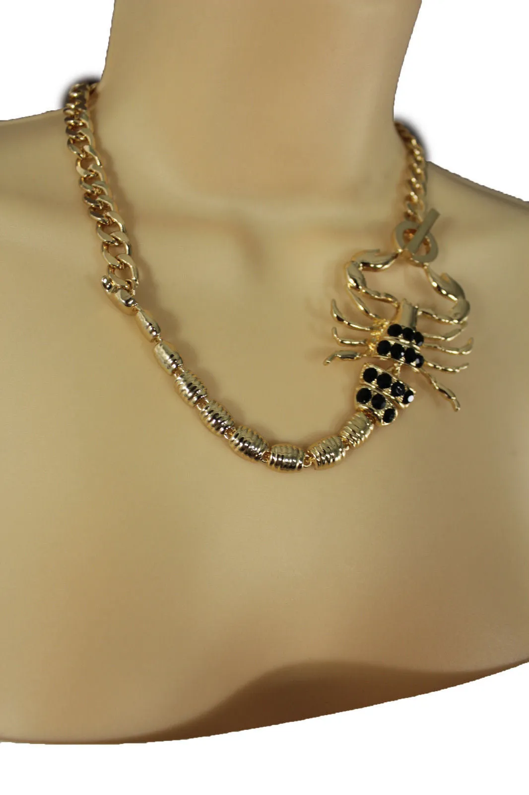 Gold Metal Chain Pearl Bead Choker Short Necklace Silver Black Rhinestones Big Scorpion Pendant