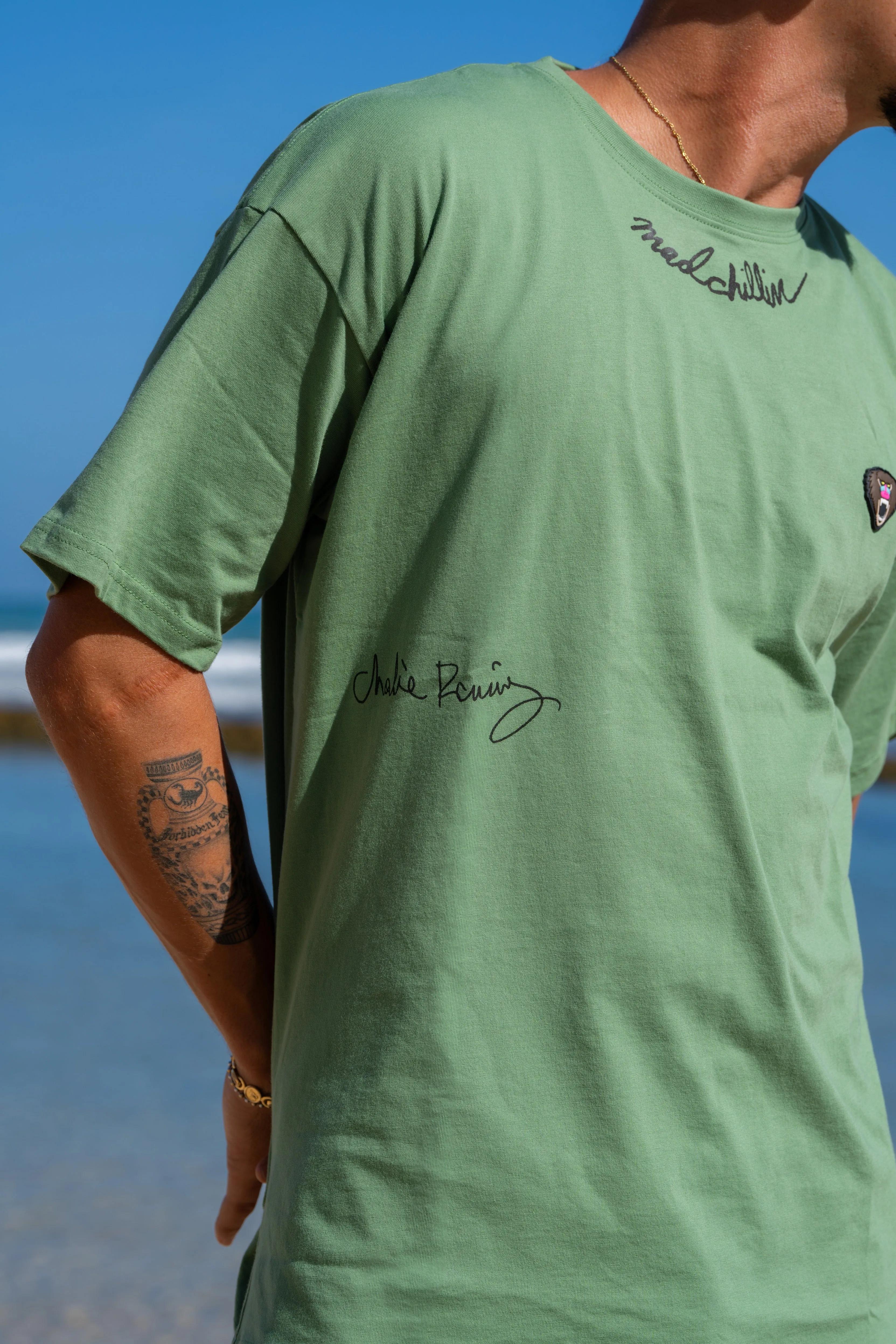 OLIVE CHARLIE TEE
