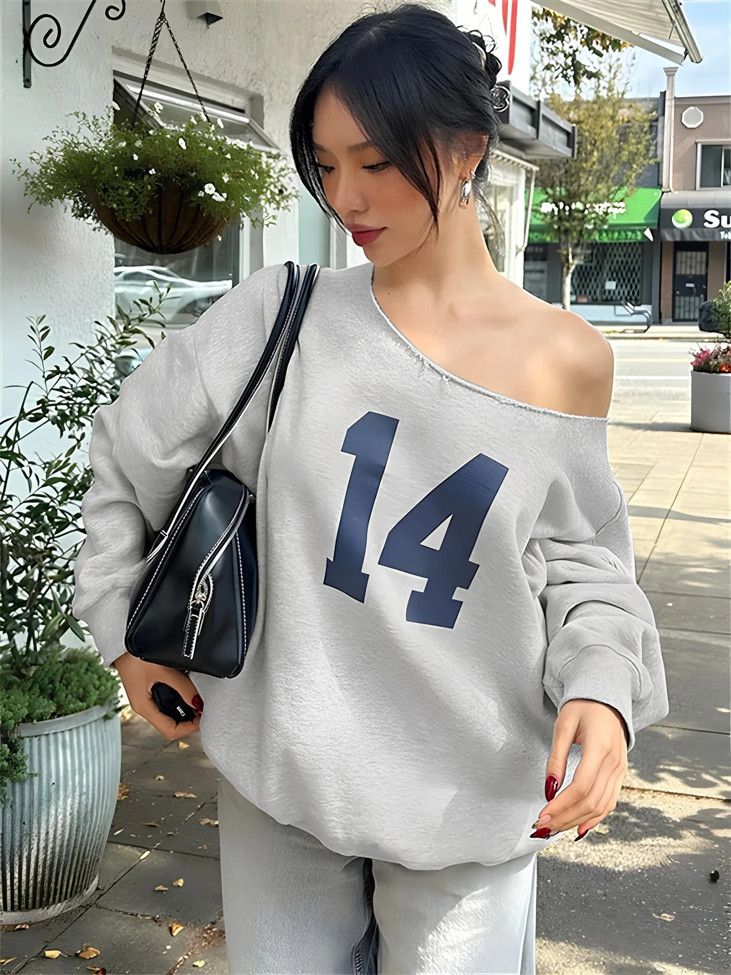 One-Shoulder Letter Print Sweatshirt – Casual & Trendy Streetwear