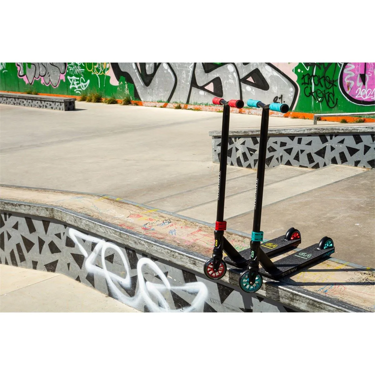 Slamm Scooter Urban V9 Stunt Scooter - Black / Red