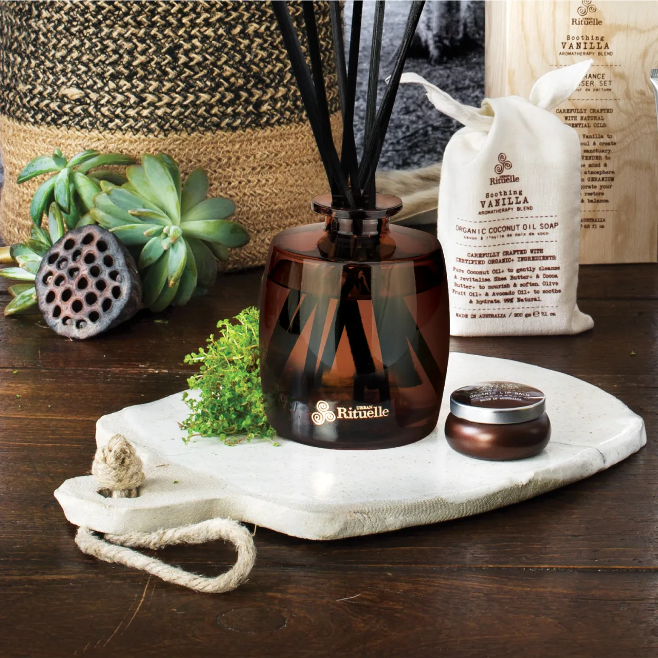 Urban Rituelle Flourish Organics Vanilla, Lavender & Geranium Fragrance Diffuser Set