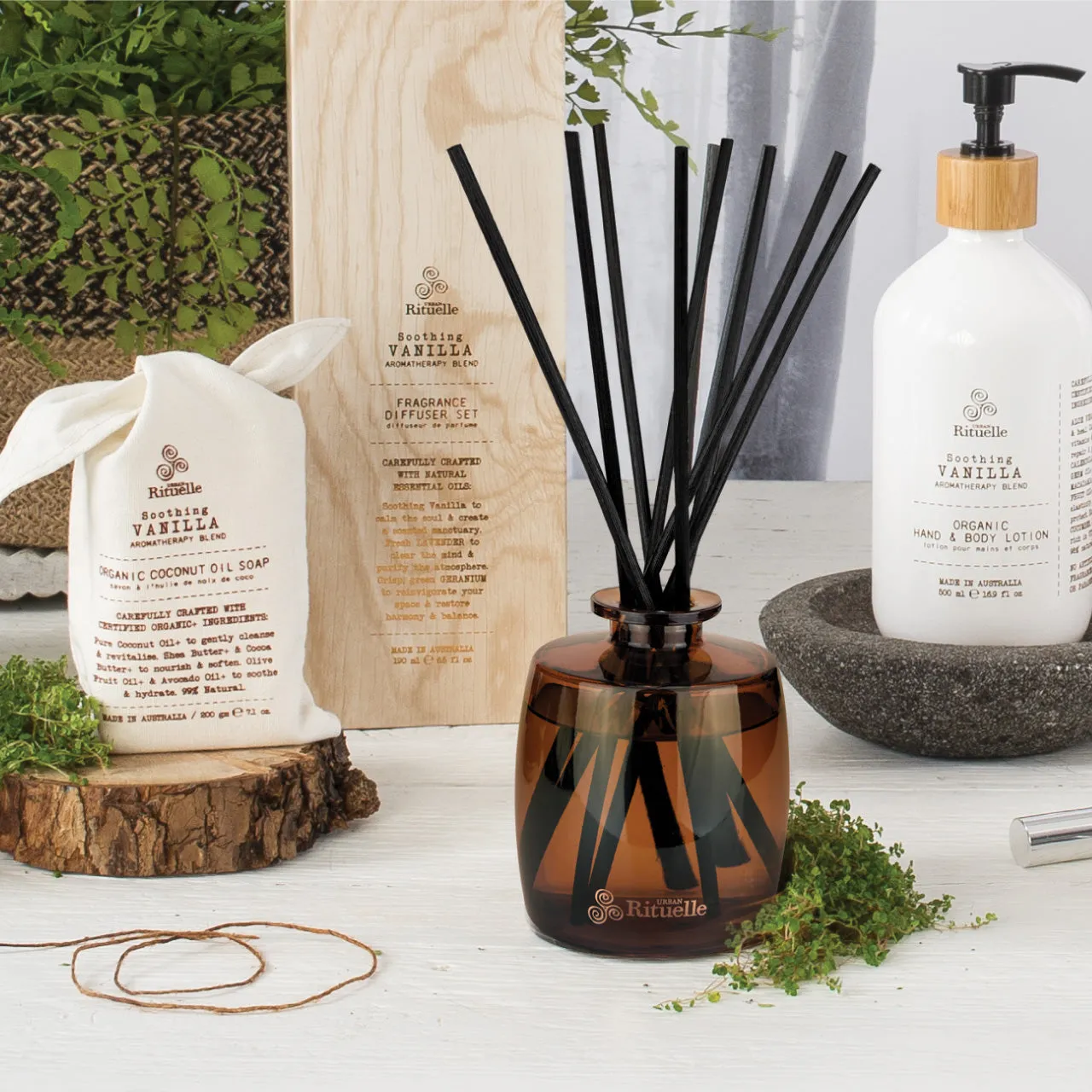 Urban Rituelle Flourish Organics Vanilla, Lavender & Geranium Fragrance Diffuser Set